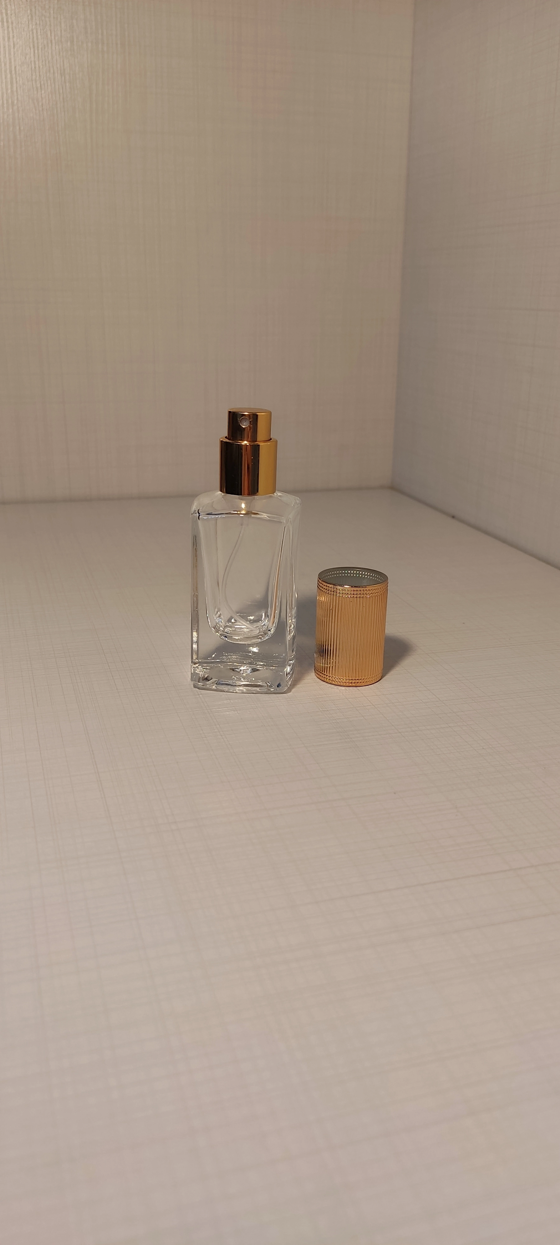 عطر مری می